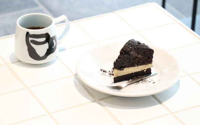【中区・丸の内】自家焙煎のこだわりコーヒーを味わう『IMOM COFFEE』新店誕生！