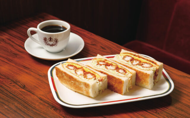【春の純喫茶めぐり①】名古屋を代表する老舗喫茶で名物のエビカツサンドを満喫！