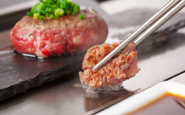 自分で焼く生ハンバーグの「極味や」が名古屋パルコに！行列必至な人気の秘密