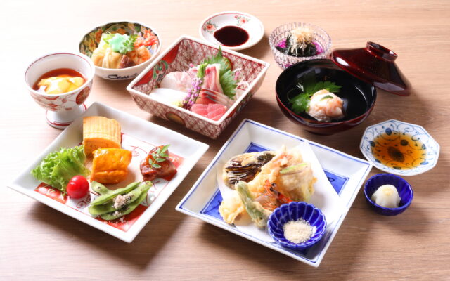 名古屋の台所・柳橋市場の和食店へ！熟練技で彩られた旬の美味しさを満喫