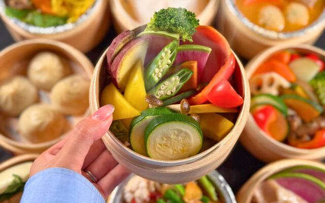 空前のせいろブームが三越屋上に！熱々の蒸気に包まれて冬映えの蒸し料理が食べ放題