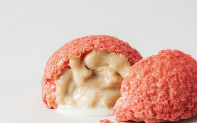 東桜のシュークリーム専門店に週替わりのお得なフレーバーと春限定のさくらもち！