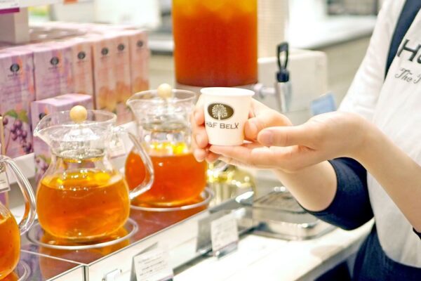 ノンカフェイン紅茶専門店『H&F BELX』ラシックに！自分に合った茶葉を見つけよう